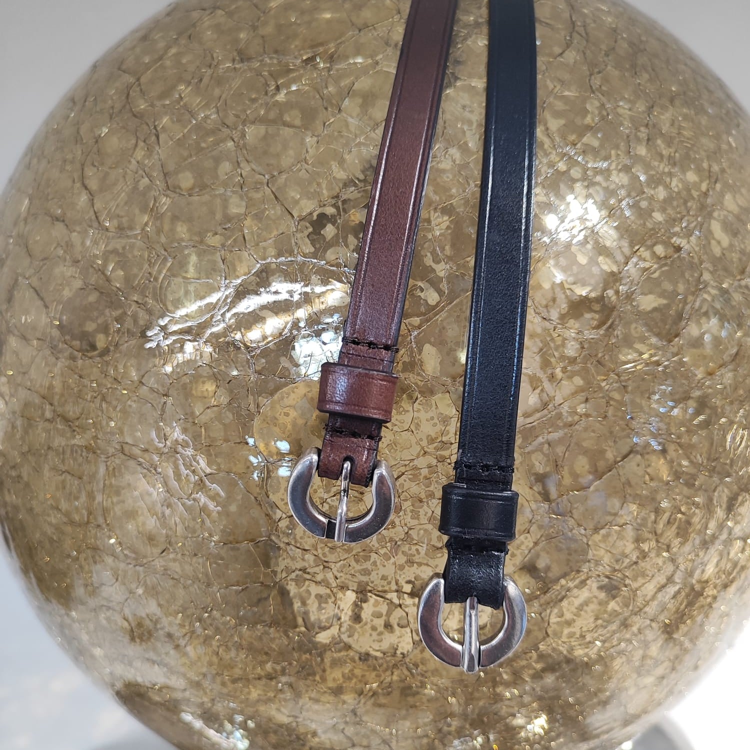 PULSERA ESTRECHA CUERO