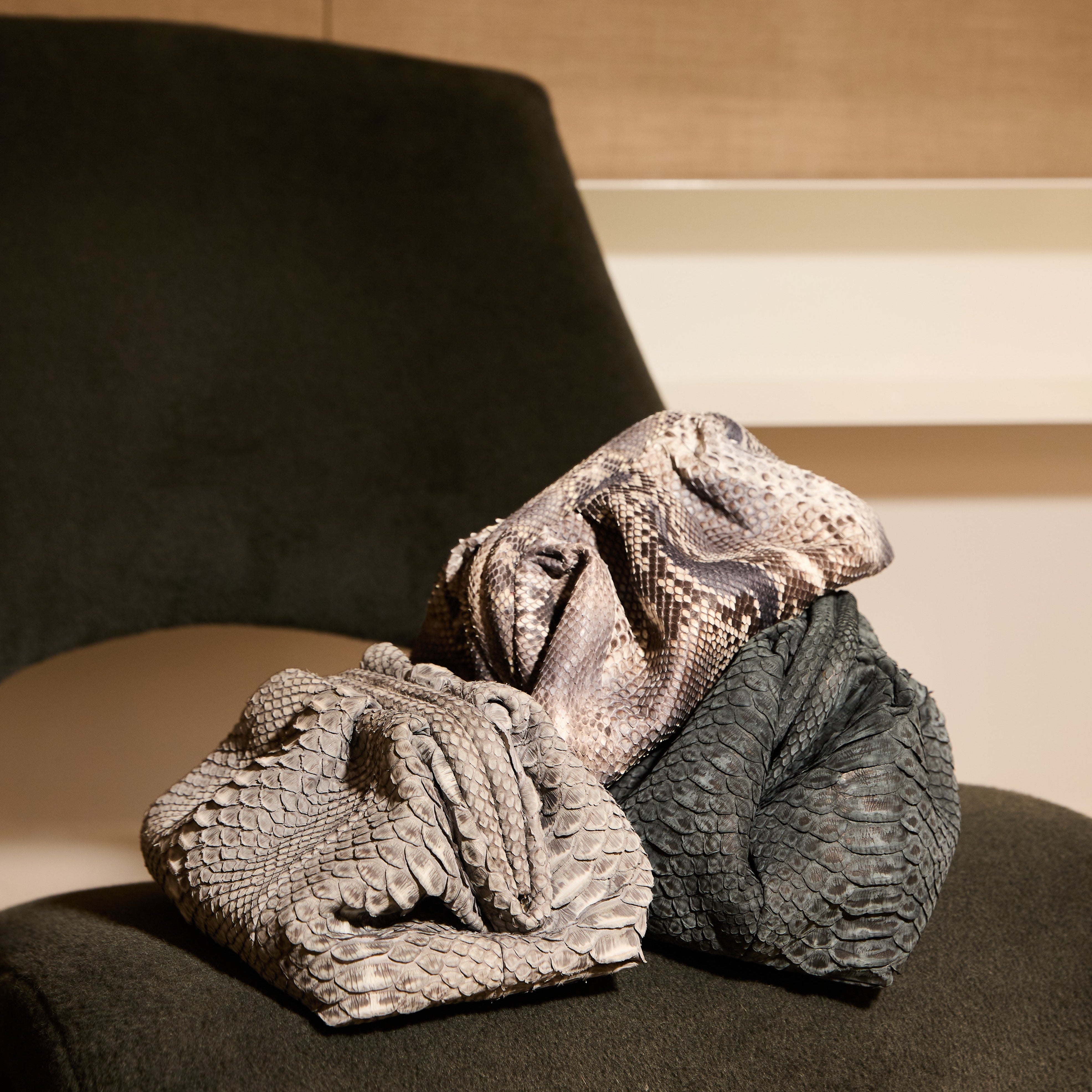 CEBU MINI DARK GREY STONE