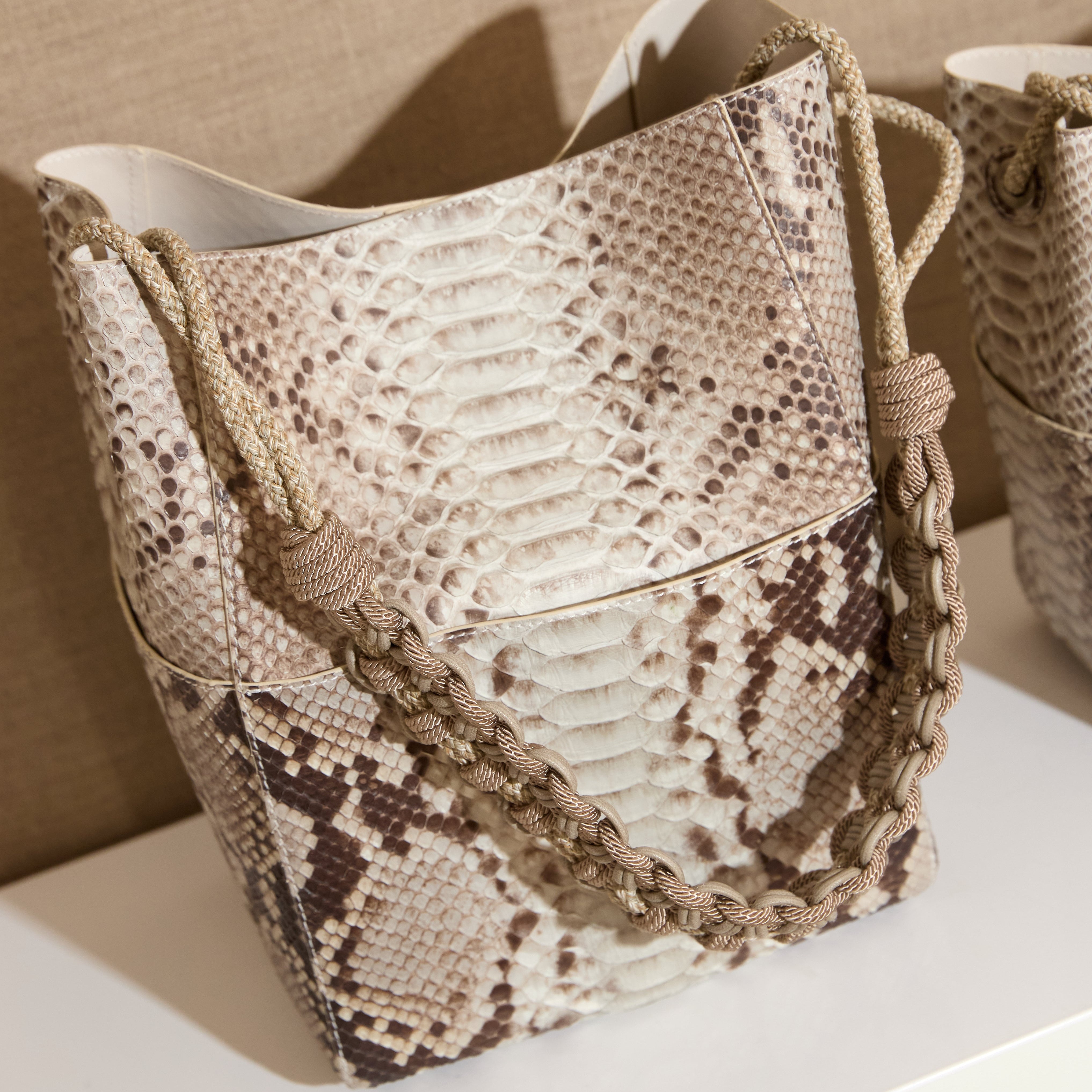 API L NATURAL PYTHON