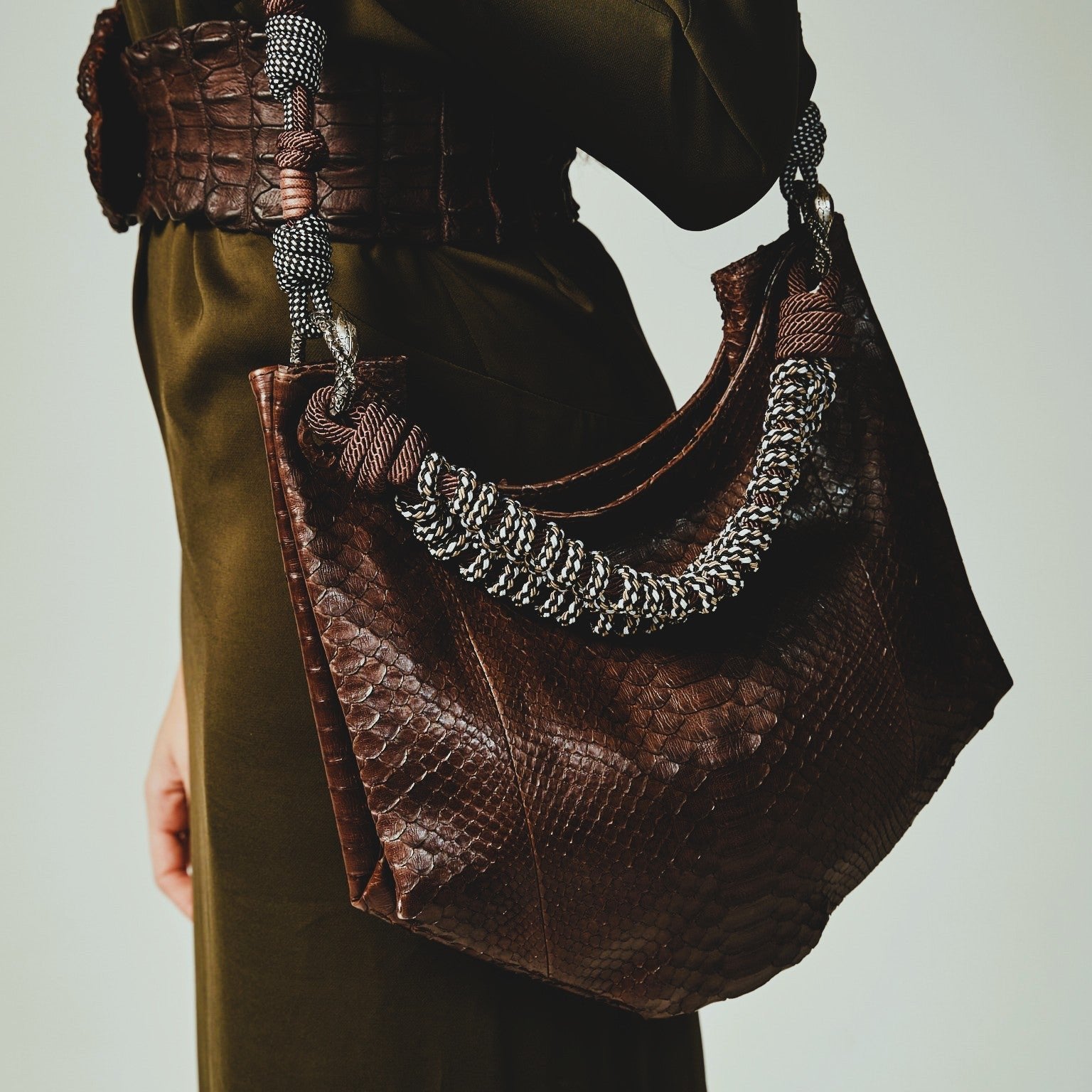REDANG S CHOCOLATE BROWN KNOTS