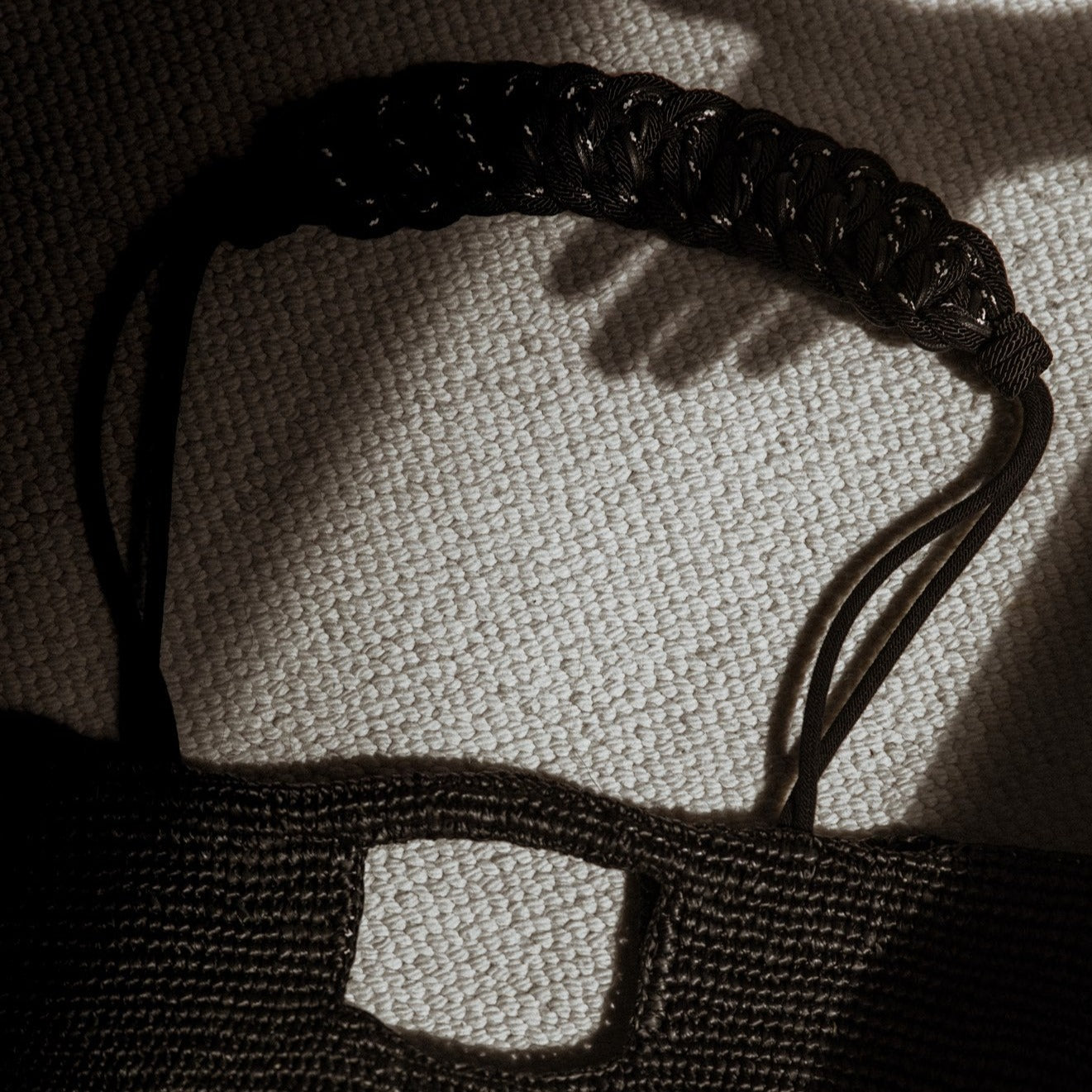 BLACK BASKET M