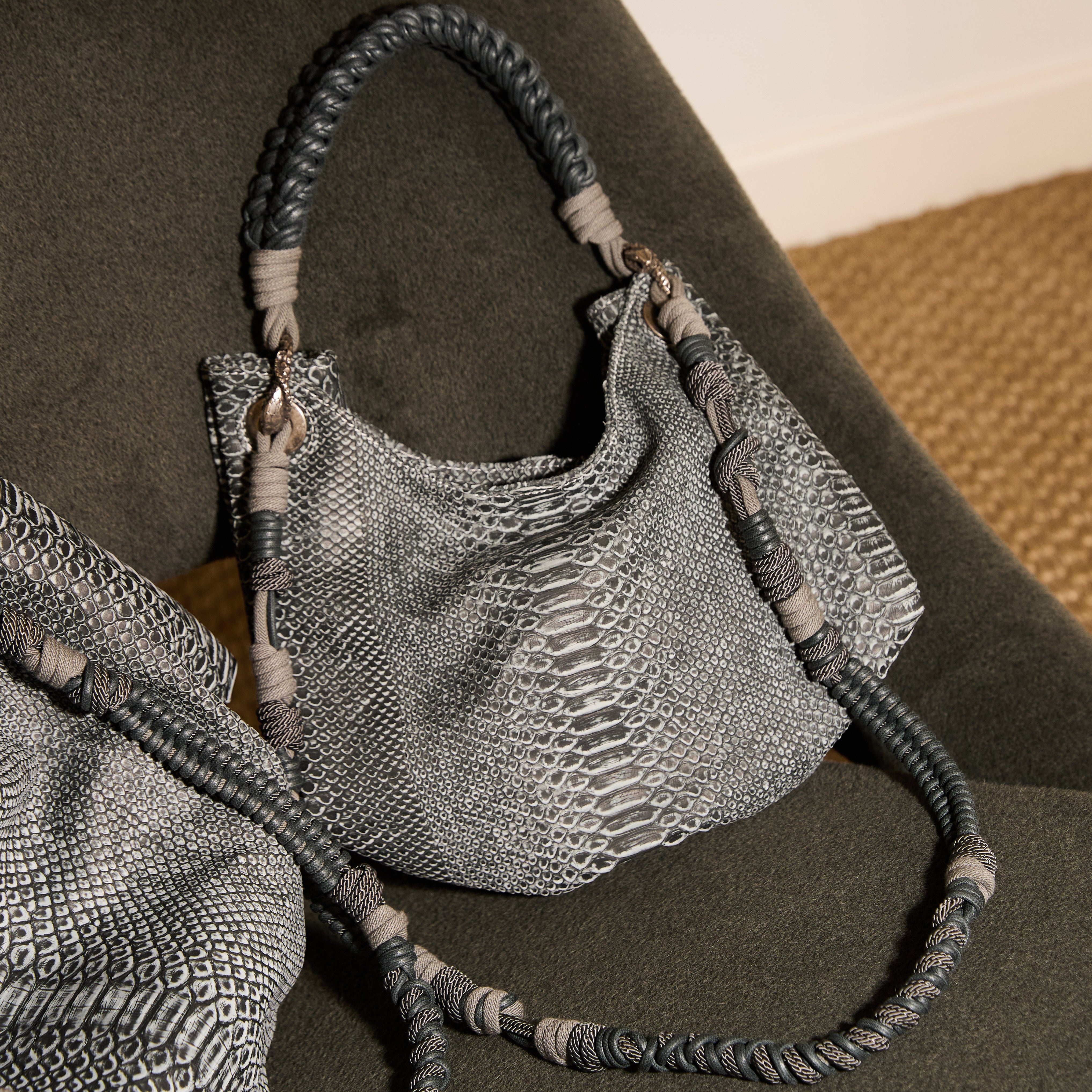 REDANG S GRIS OSCURO STONE