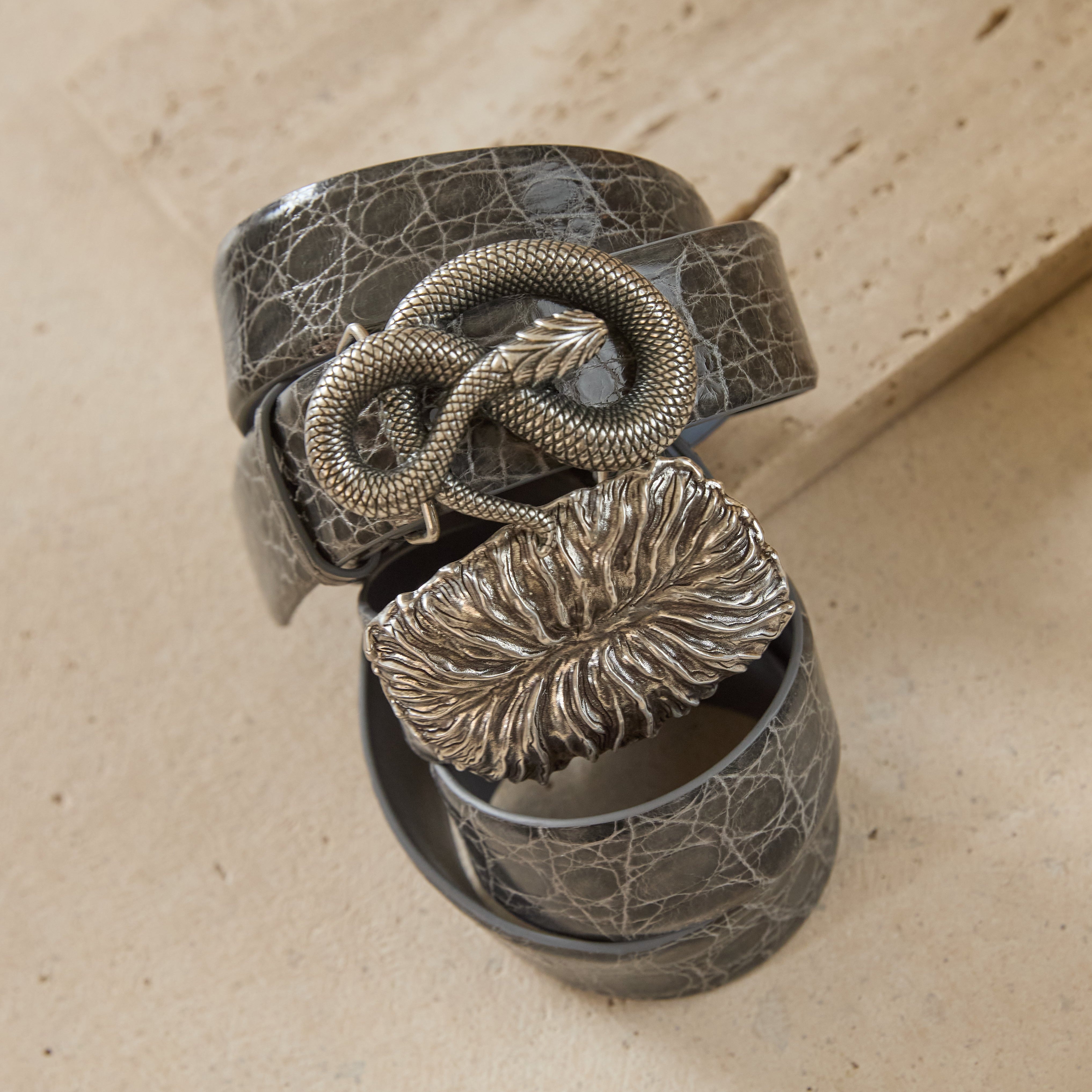 CINTURÓN DE COCODRILO GRIS