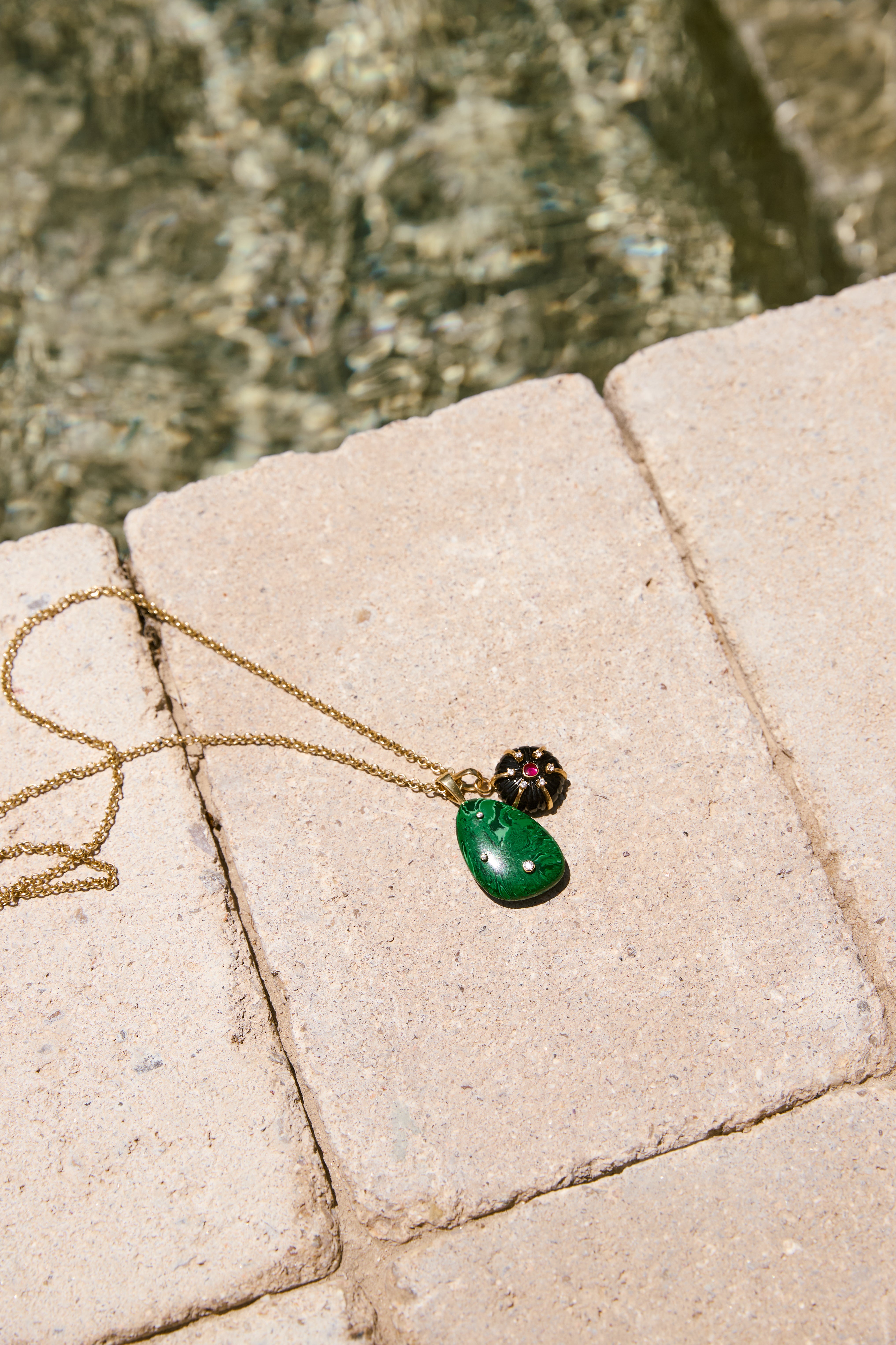 COLGANTE OVAL VERDE 30MM